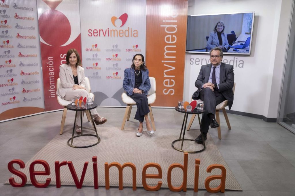 Los participantes del diálogo de Servimedia