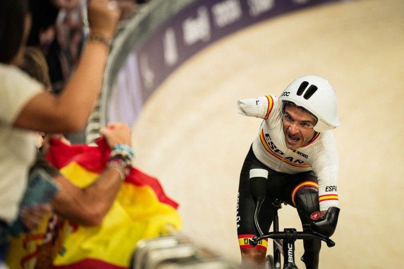 El ciclista Ricardo Ten en una carrera
