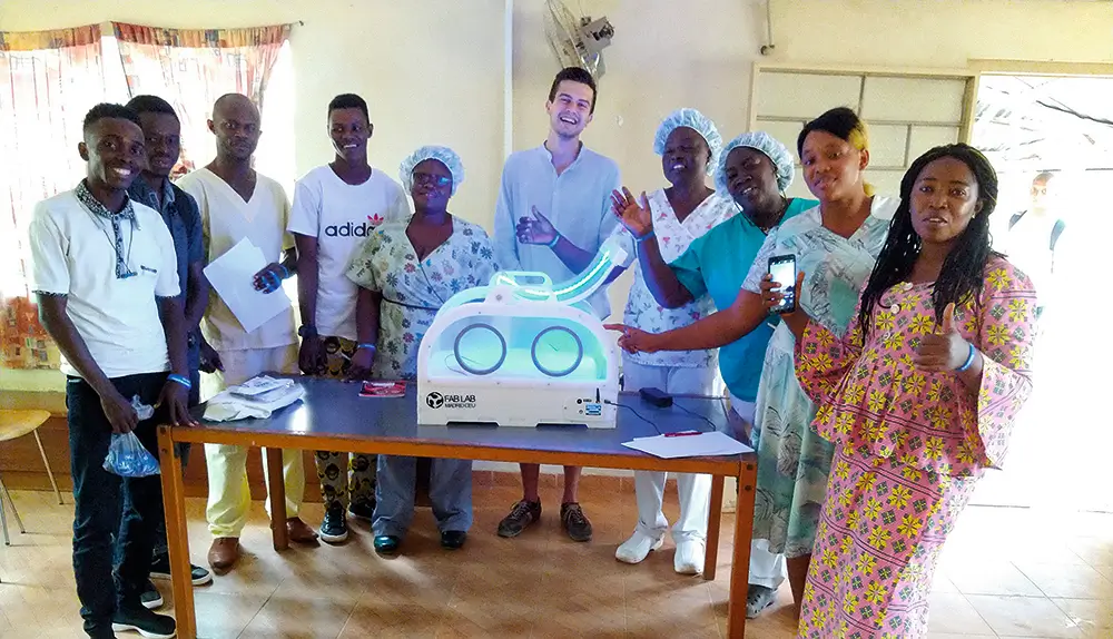 Pablo Sánchez Bergasa, CEO de Medial Open World, duranto uno de sus viajes a Camerún