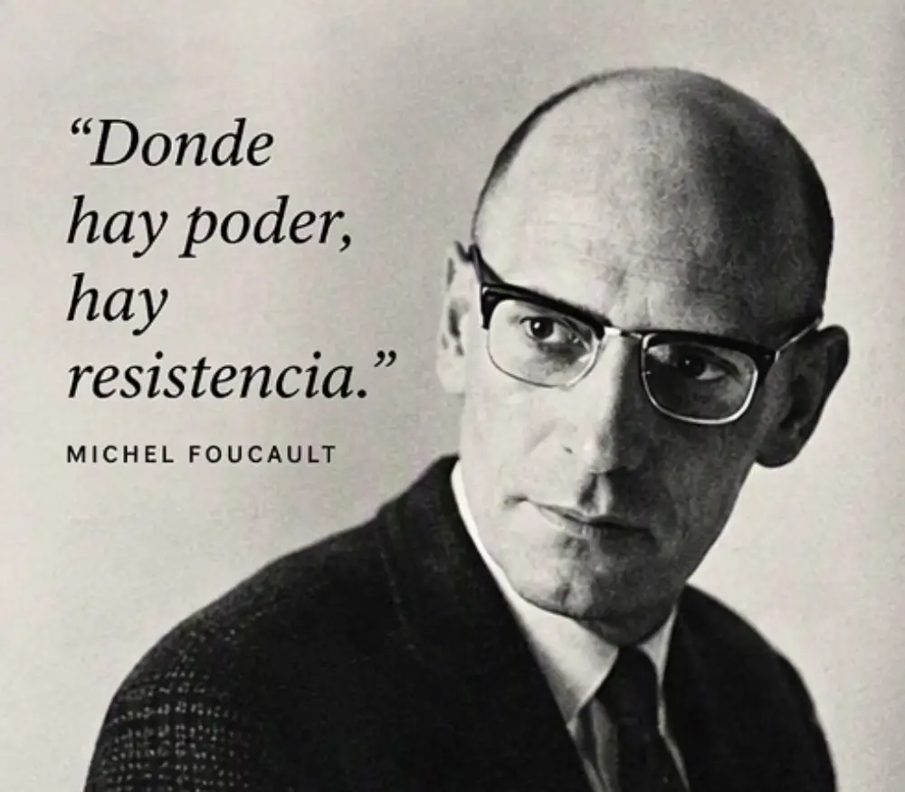 Primer plano del filósofo francés Michel Foucault.